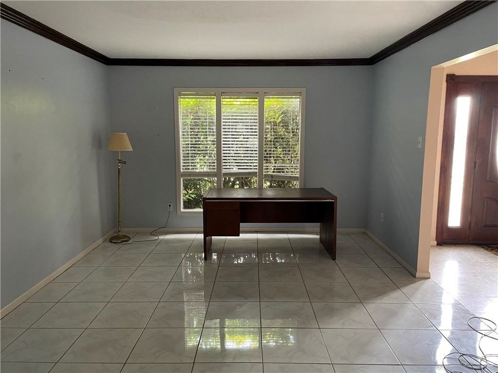 5218 Wooldridge Rd - Photo 2 of 29