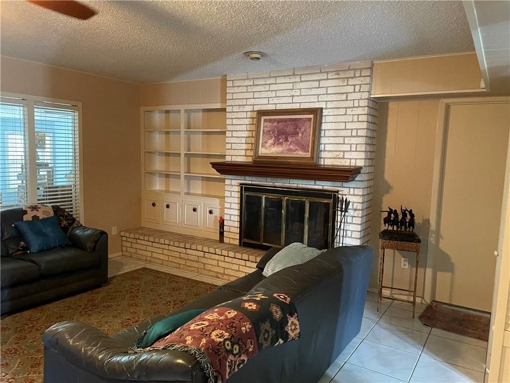 5218 Wooldridge Rd - Photo 6 of 29