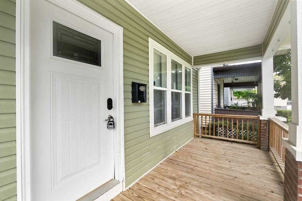 129 S Terrace Ave - Photo 4 of 45