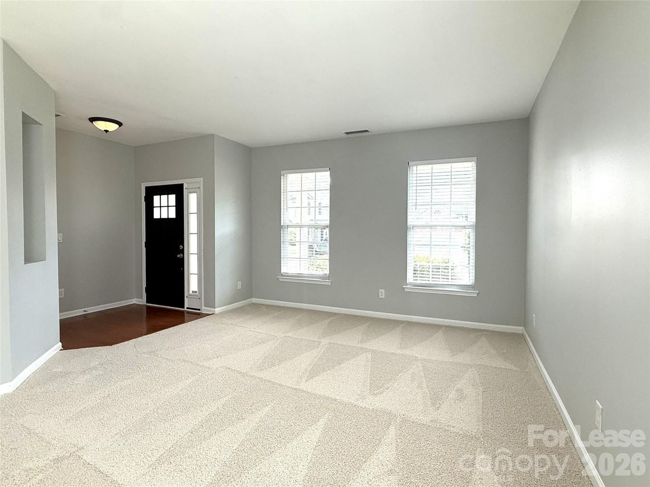 16727 Macanthra Dr - Photo 7 of 47