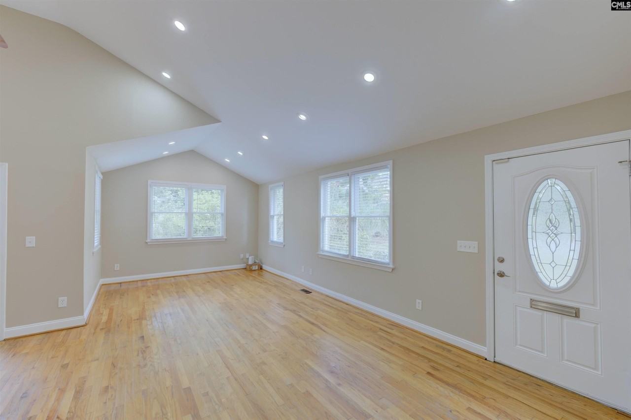 2801 Lincoln St - Photo 5 of 22