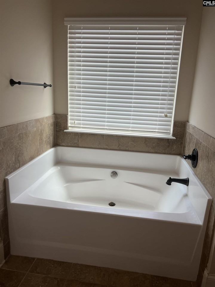 52 Gilmerton Ct - Photo 6 of 12