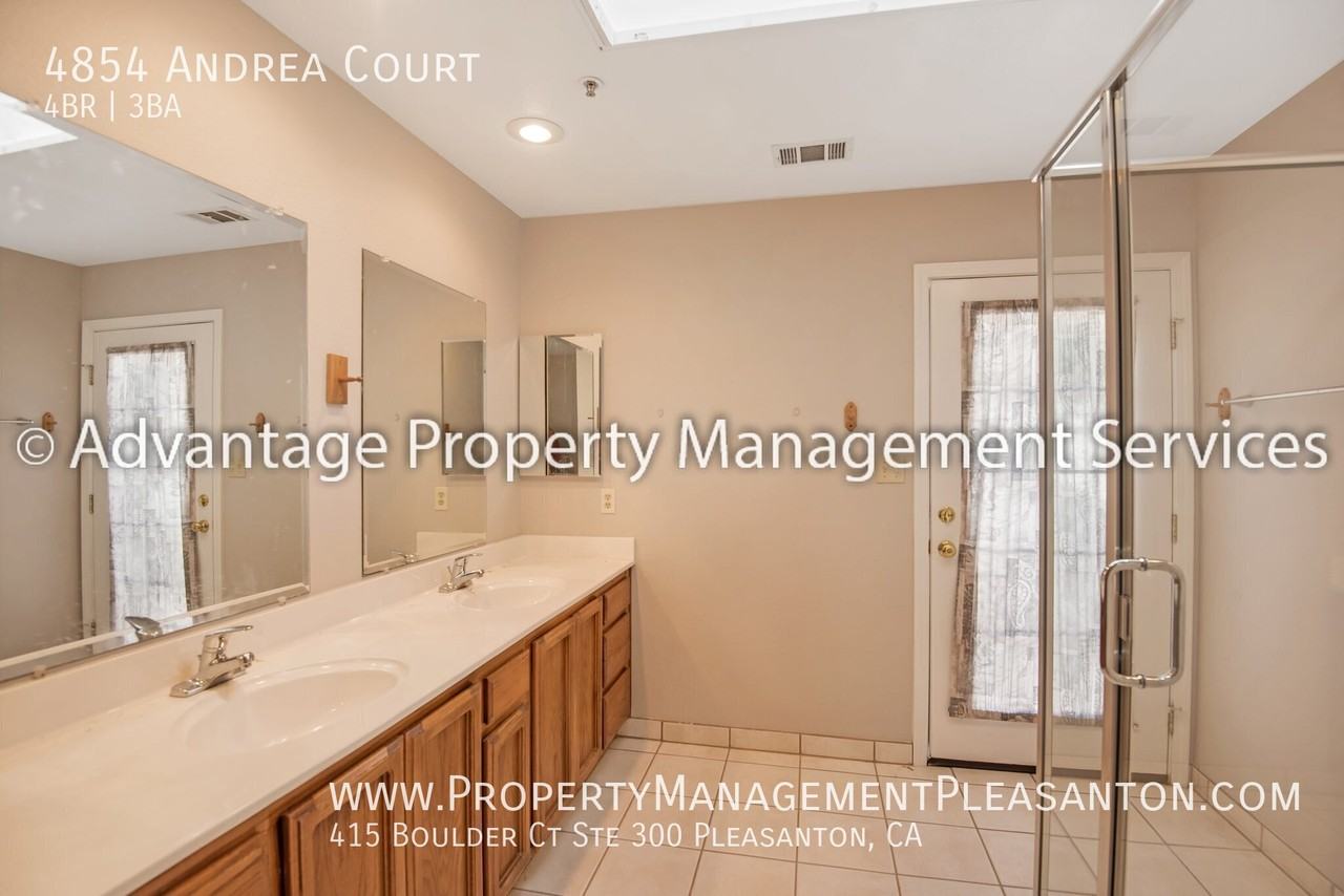 4854 Andrea Ct - Photo 4 of 19