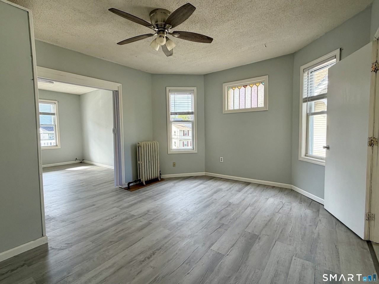 294296 Bellevue St - Photo 6 of 21