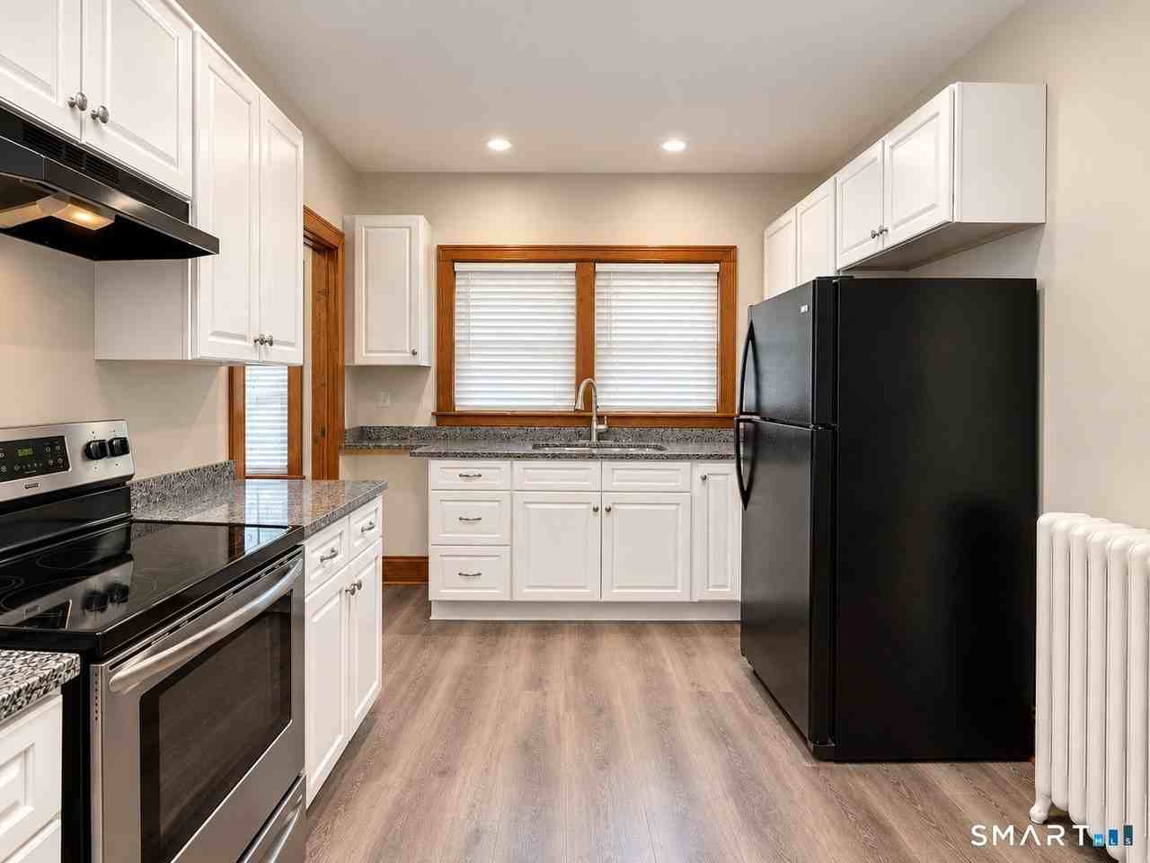 1 Rheel St - Photo 2 of 10