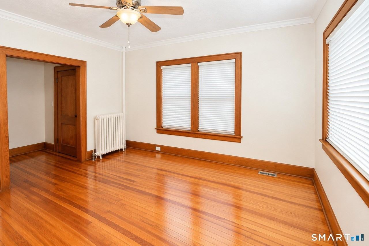 1 Rheel St - Photo 4 of 10