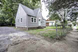 132 S 11th Ave #1 - Photo 1 of 1