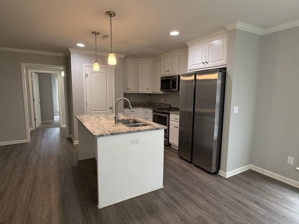 1906 Fern Dr - Photo 4 of 7