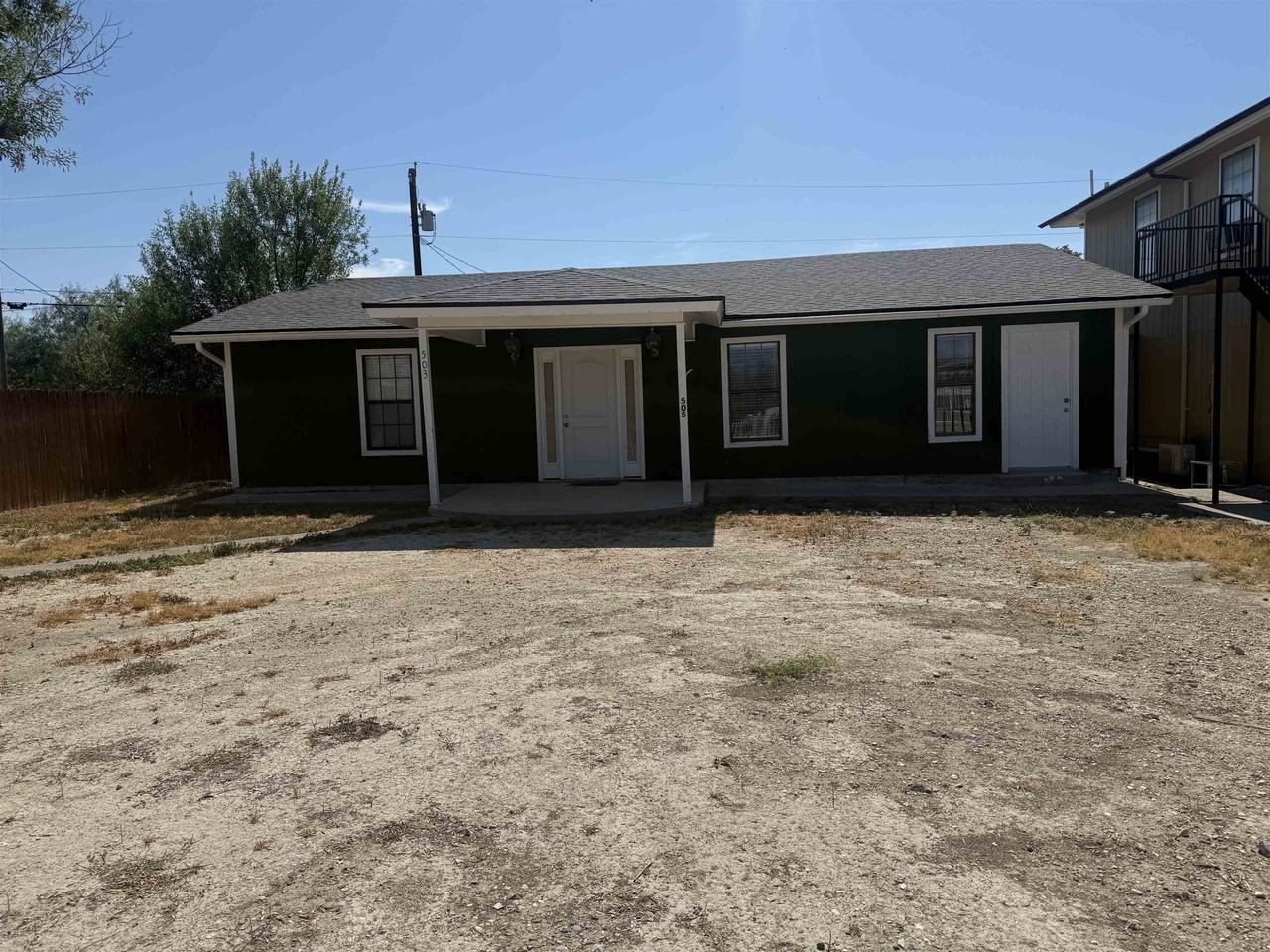 503 E Bowie St