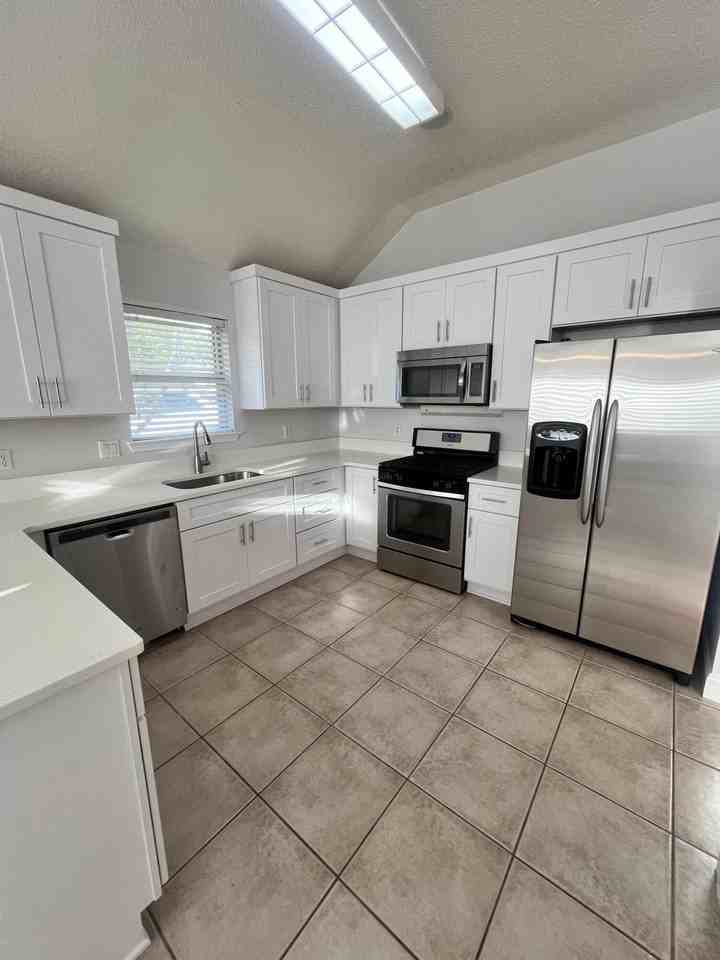 4204 Whitetail Cir - Photo 7 of 34
