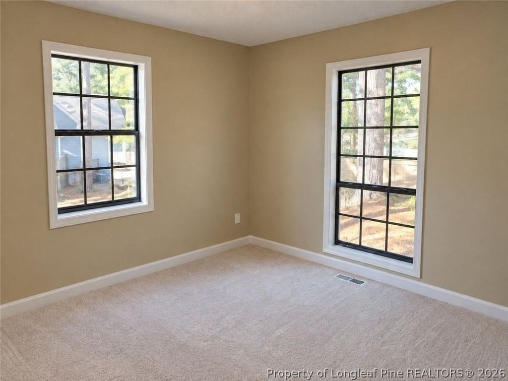 737 Maxine St - Photo 3 of 11