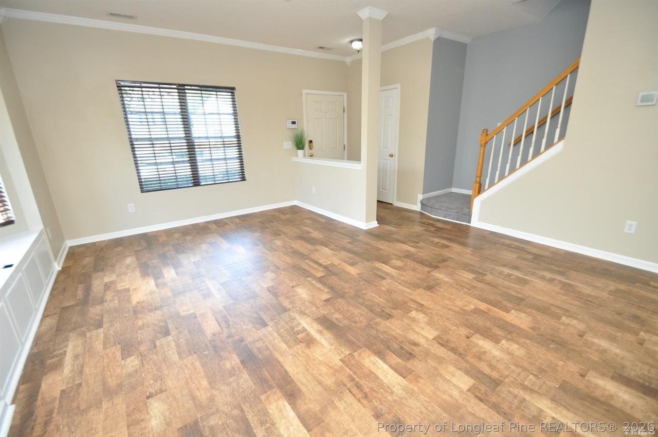 2820 Gross Ave - Photo 3 of 42