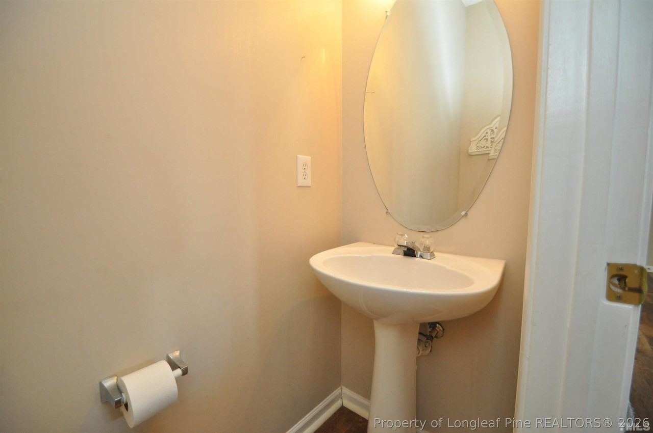 2820 Gross Ave - Photo 6 of 42