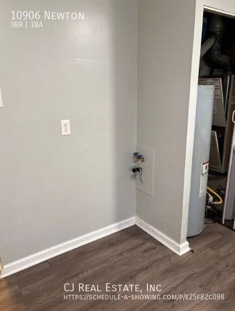 10906 Newton Ave - Photo 3 of 6