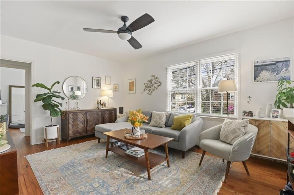 335 Ponce De Leon Pl #D - Photo 3 of 10