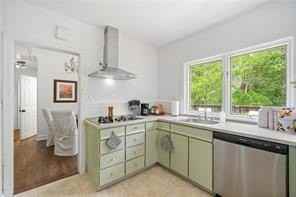 2331 Shenandoah Ave Ne - Photo 6 of 13