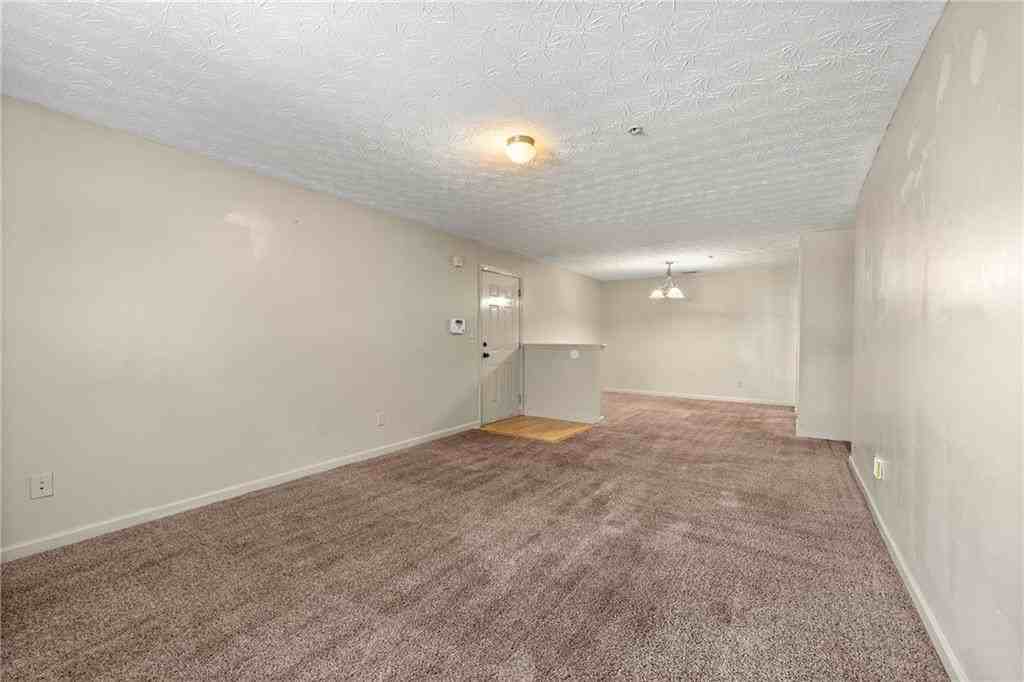 9202 Fairington Ridge Cir - Photo 4 of 20