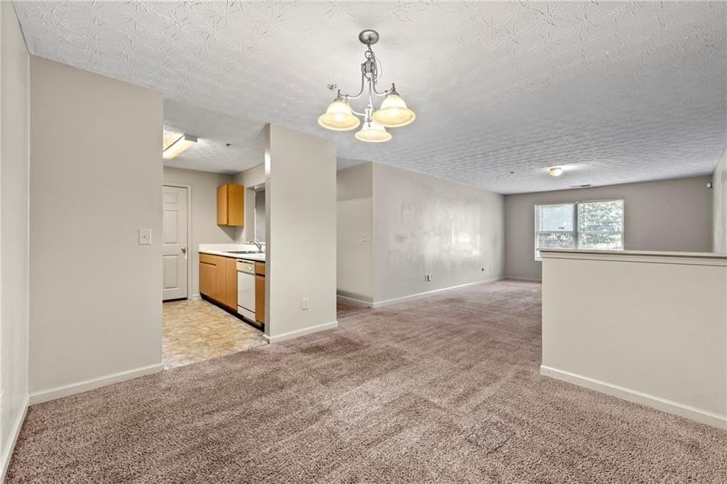 9202 Fairington Ridge Cir - Photo 7 of 20