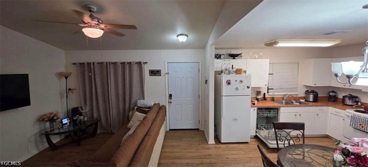 4605 28th St Sw - Photo 5 of 17