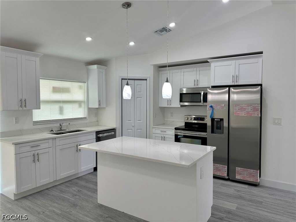 414 Miramar Rd - Photo 2 of 10