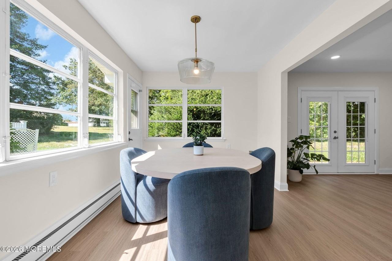 107 Blake Cir - Photo 4 of 19
