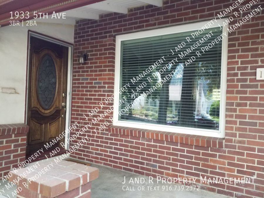 1933 5th Ave - Photo 4 of 20