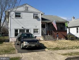 675 Henry St - Photo 1 of 1