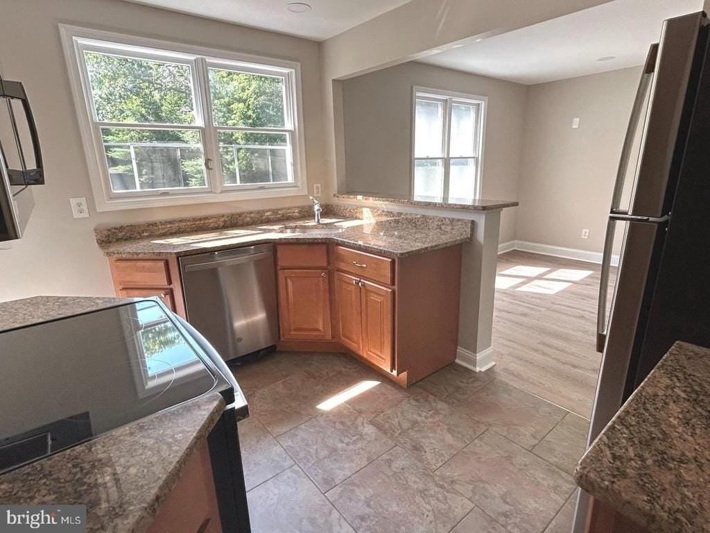 75 Taunton Rd - Photo 5 of 19