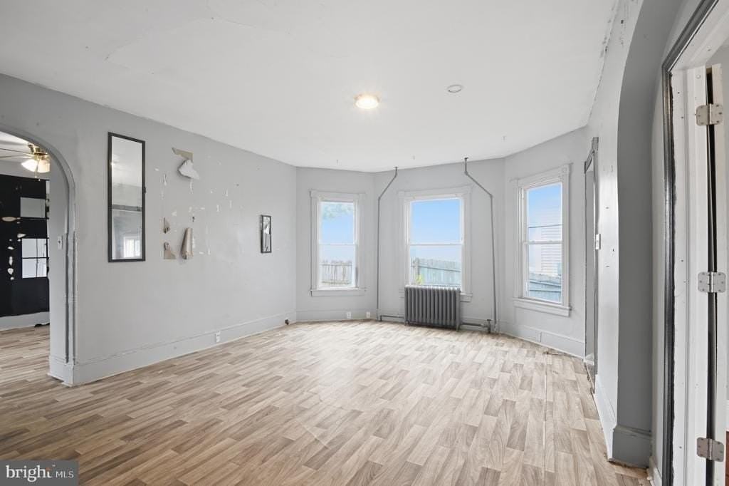 709 E Main St - Photo 7 of 15