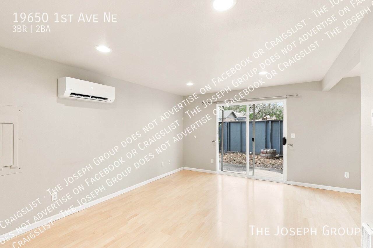 19650 1st Ave Ne - Photo 4 of 34