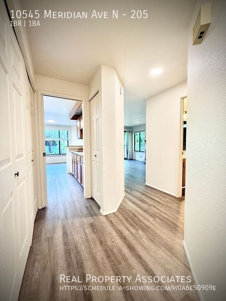 10545 Meridian Ave N #205 - Photo 4 of 18