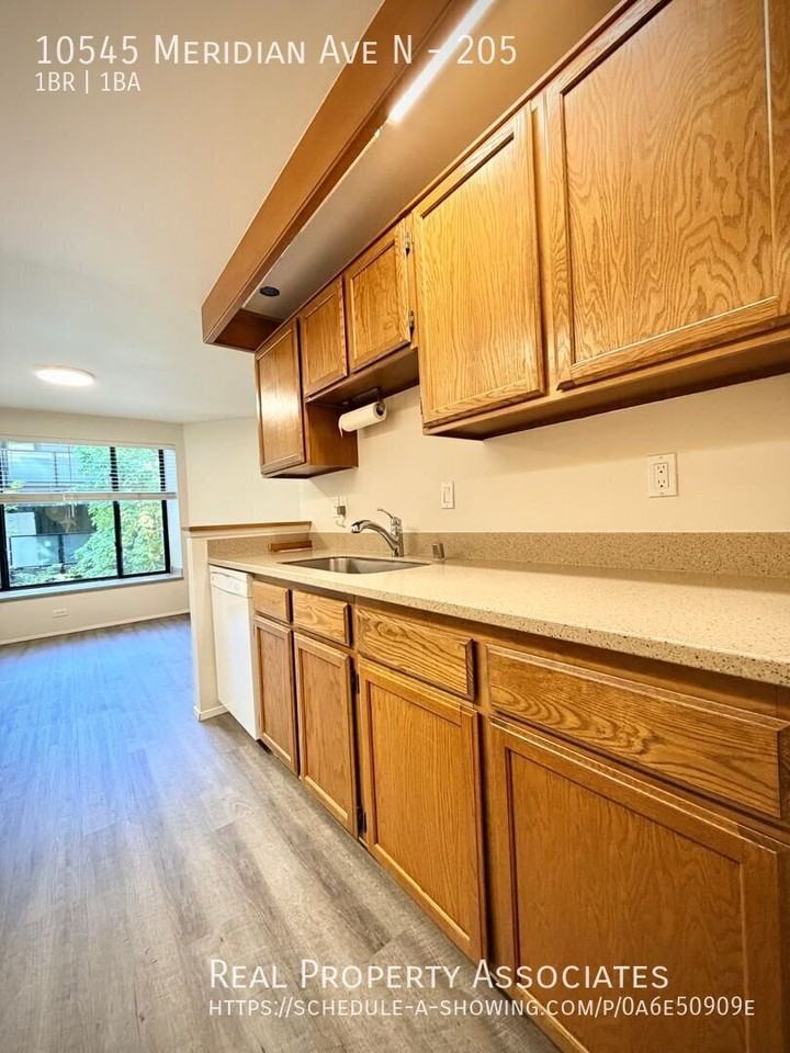 10545 Meridian Ave N #205 - Photo 6 of 18