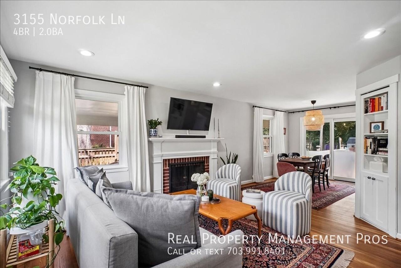 3155 Norfolk Ln - Photo 4 of 23
