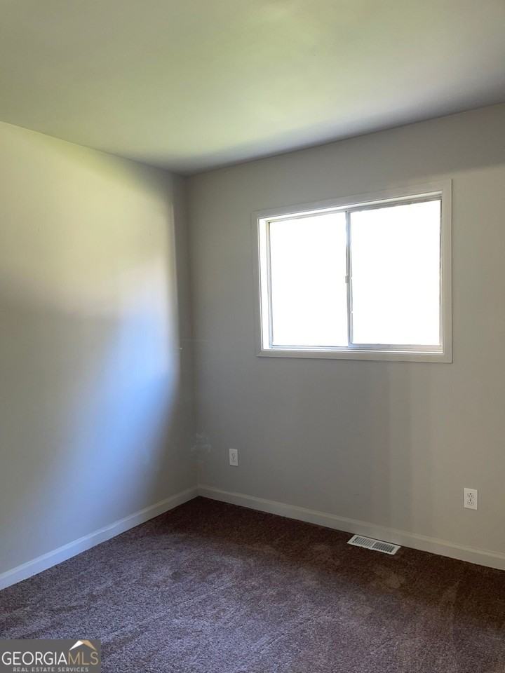 1341 Willow Dr - Photo 6 of 10