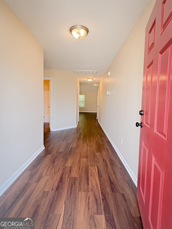 105 Snapper Ct - Photo 2 of 18