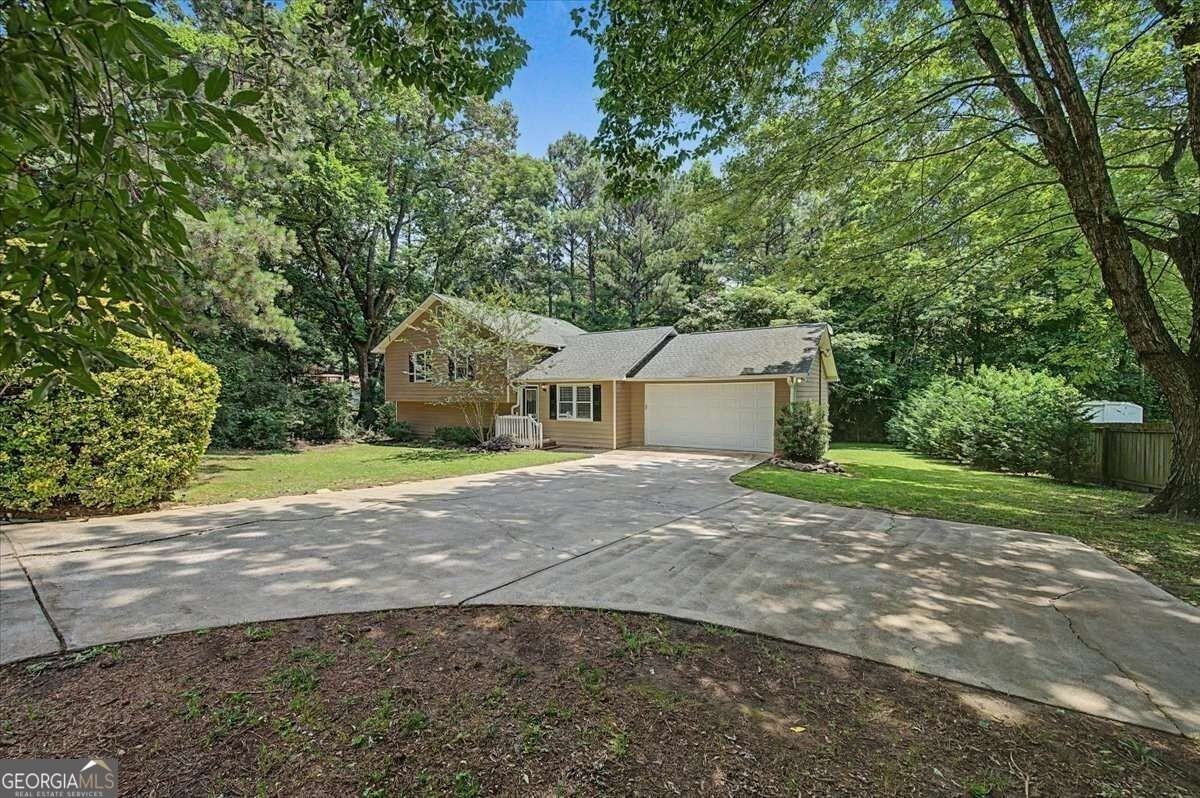 558 Peeples Valley Rd Ne - Photo 2 of 40