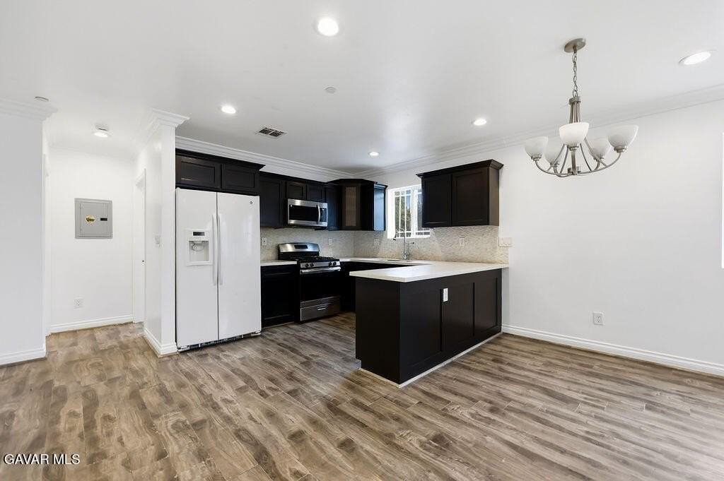 10422 S Figueroa St - Photo 7 of 28
