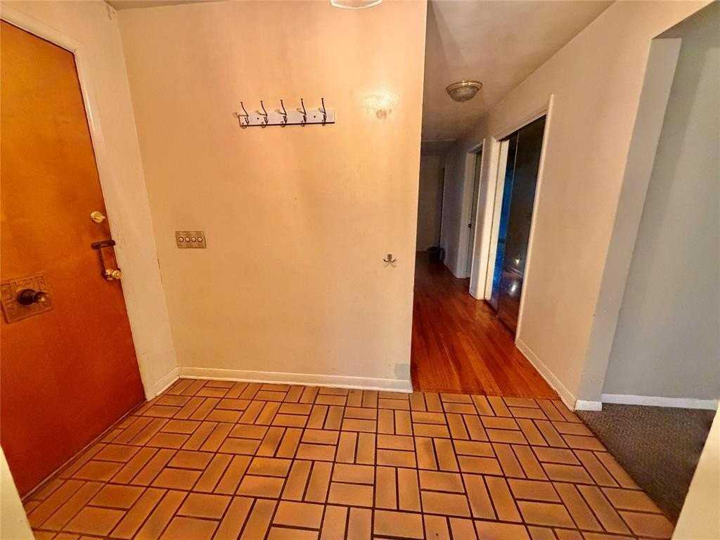 405 Harvard St - Photo 7 of 27