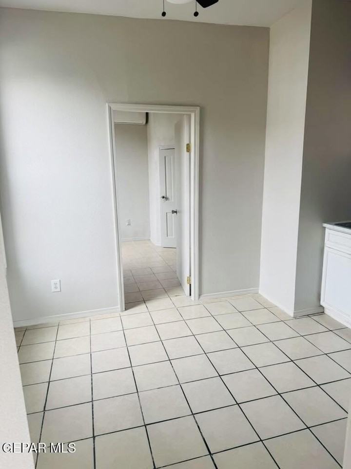 1026 Myrtle Ave #4 - Photo 4 of 8