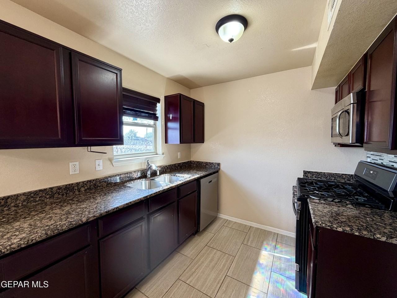 106 Alamito Creek Ave - Photo 6 of 18