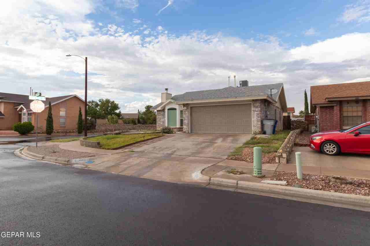 11601 Cree Ct - Photo 7 of 39