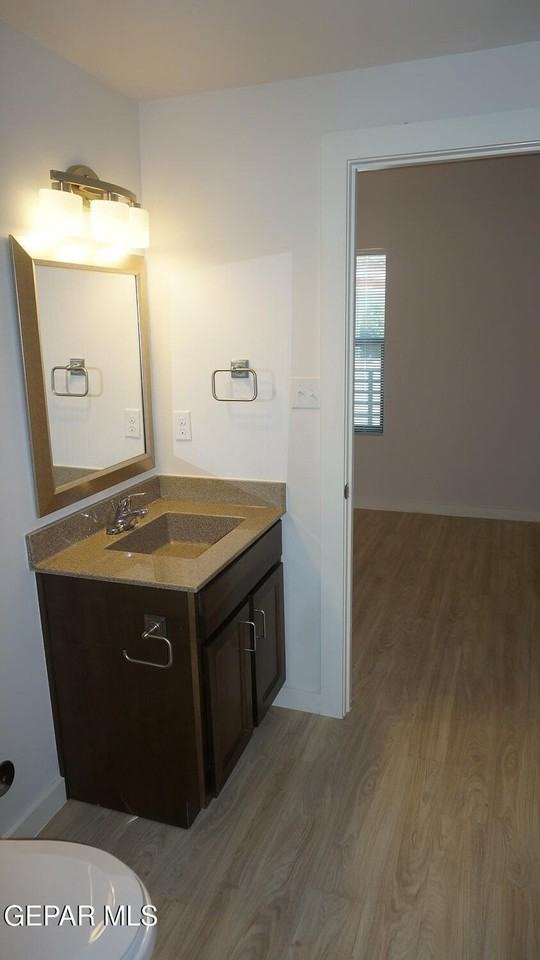1061 Ranger St #5 - Photo 6 of 13