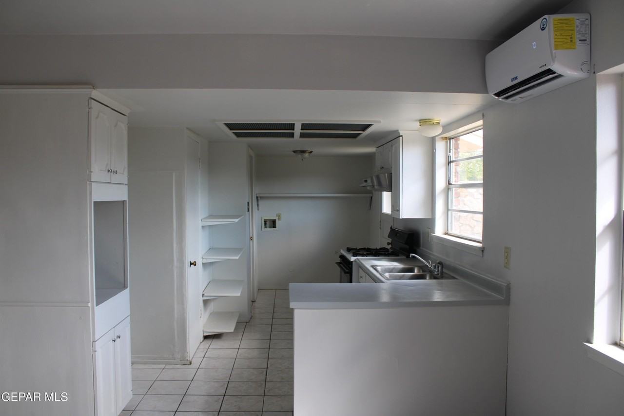 3518 Glasgow Rd - Photo 5 of 24