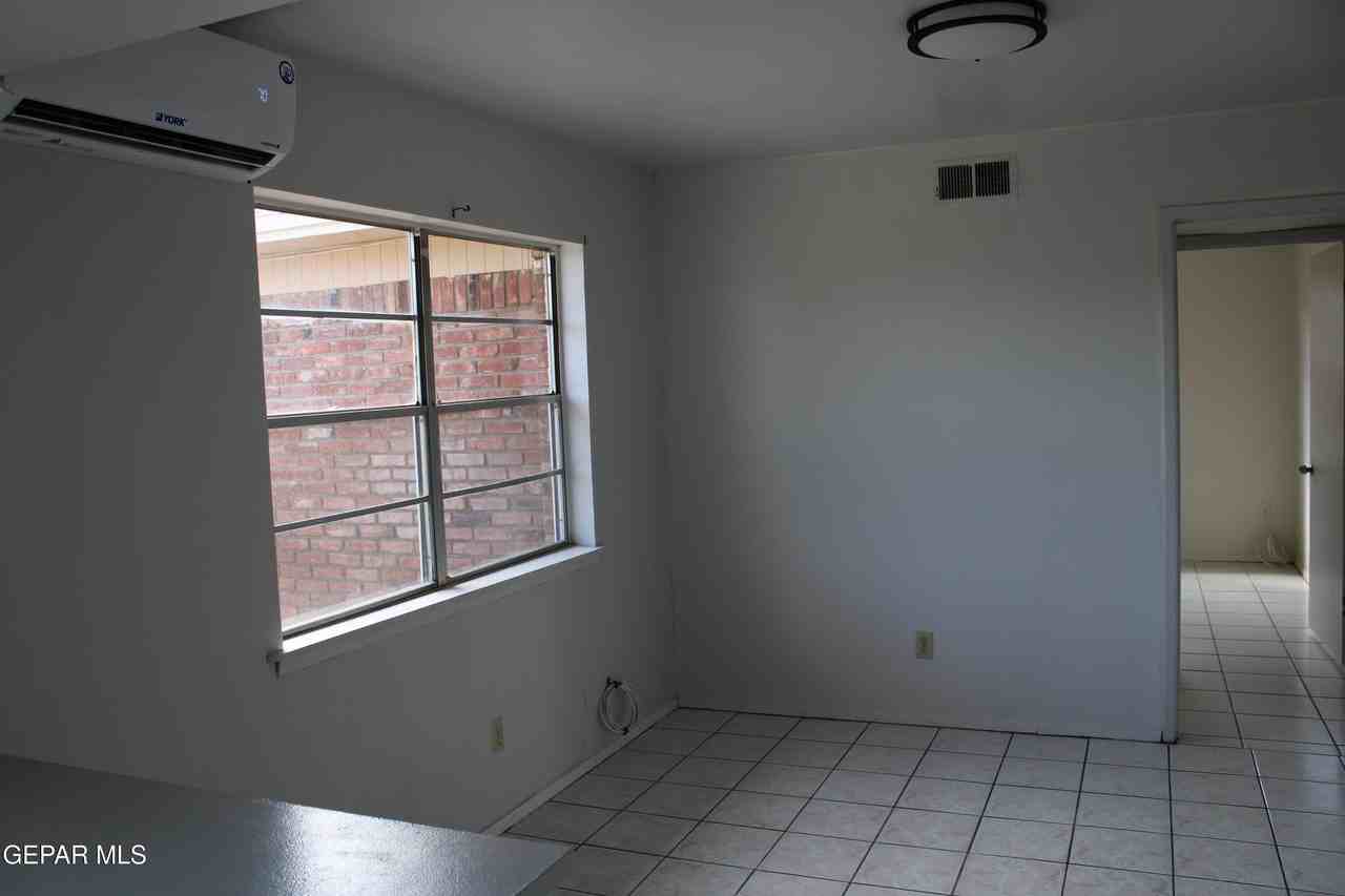 3518 Glasgow Rd - Photo 7 of 24