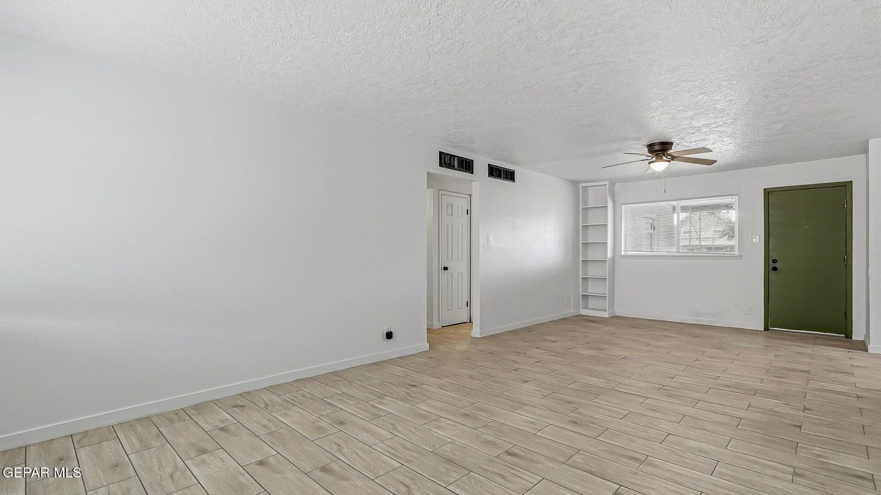 2641 Catnip St - Photo 4 of 23