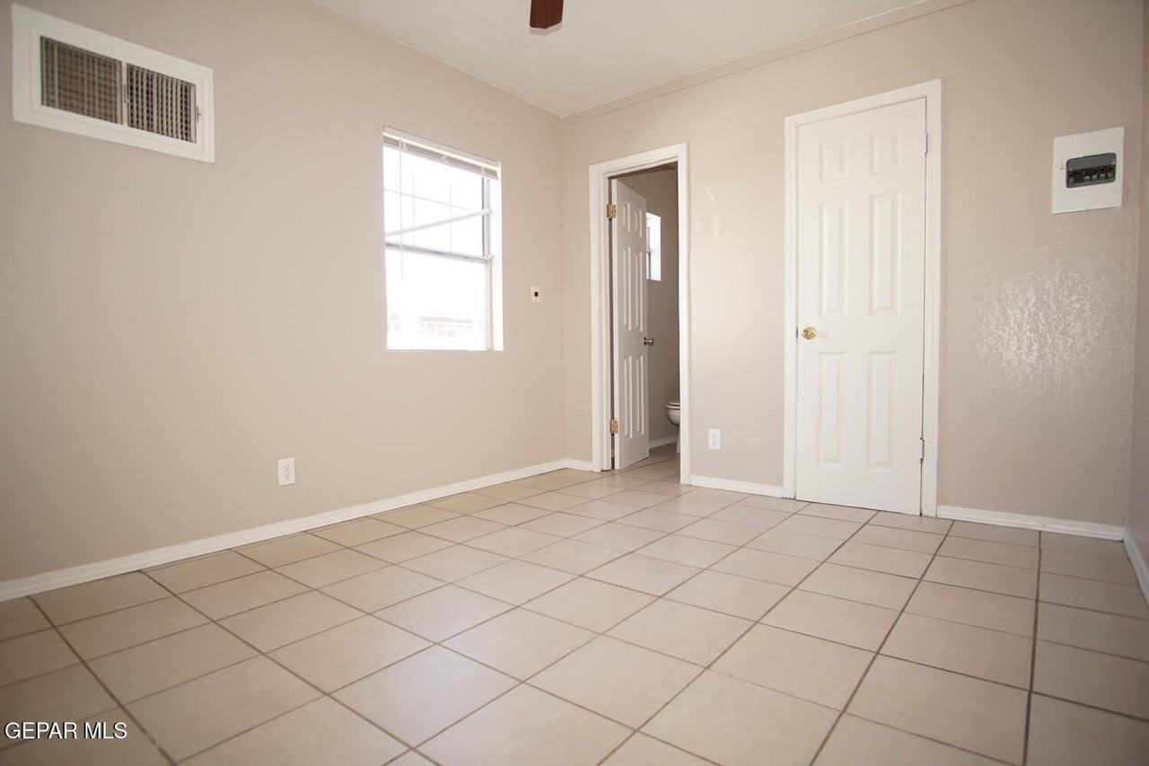 4014 Lincoln Ave #3 - Photo 5 of 8
