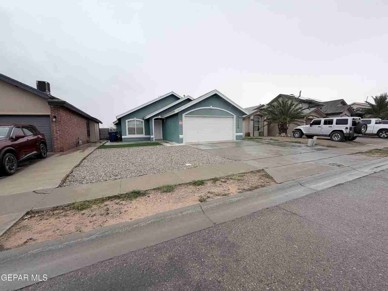 3634 Dominican St - Photo 4 of 17
