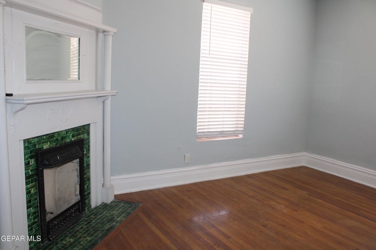 1404 E San Antonio Ave - Photo 4 of 14