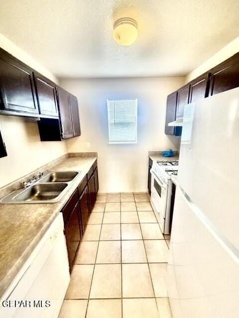 7529 Plaza Redonda Dr - Photo 4 of 17