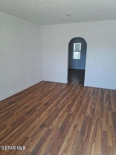 619 Ne Camp St - Photo 7 of 16
